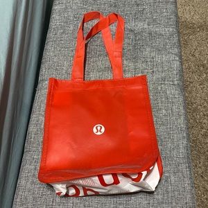Lululemon reusable bag